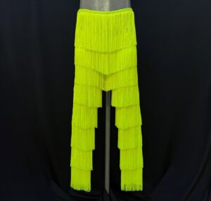 Pantaloni con le frange fluo